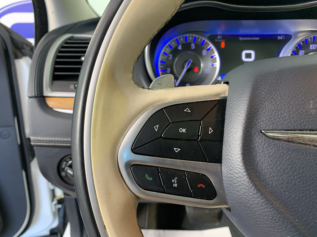 Used 2018 Chrysler 300 C w/ Sun, Sound & Nav Package RWD image 17