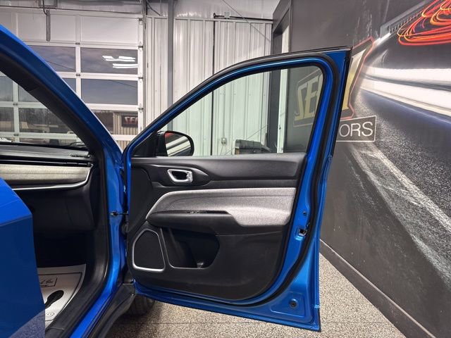 Used 2024 Jeep Compass Sport image 26