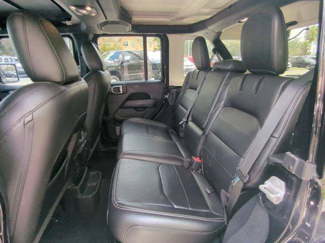 Certified 2022 Jeep Wrangler Unlimited Sahara w/ Cold Weather Group AWD/4WD image 15