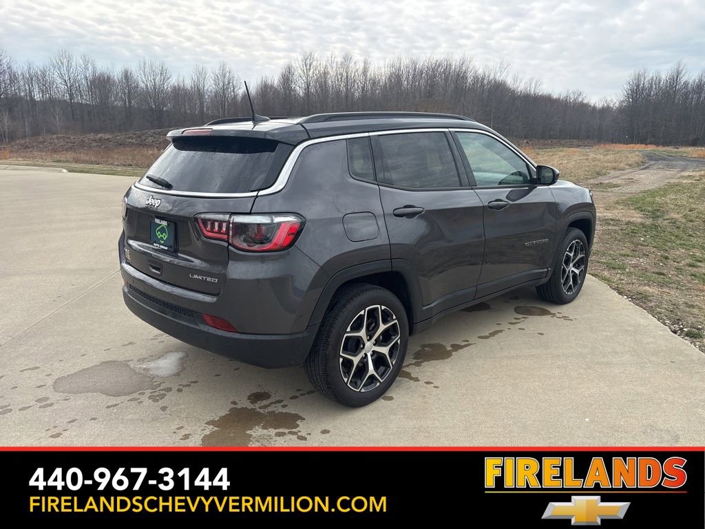 Used 2024 Jeep Compass Limited image 9