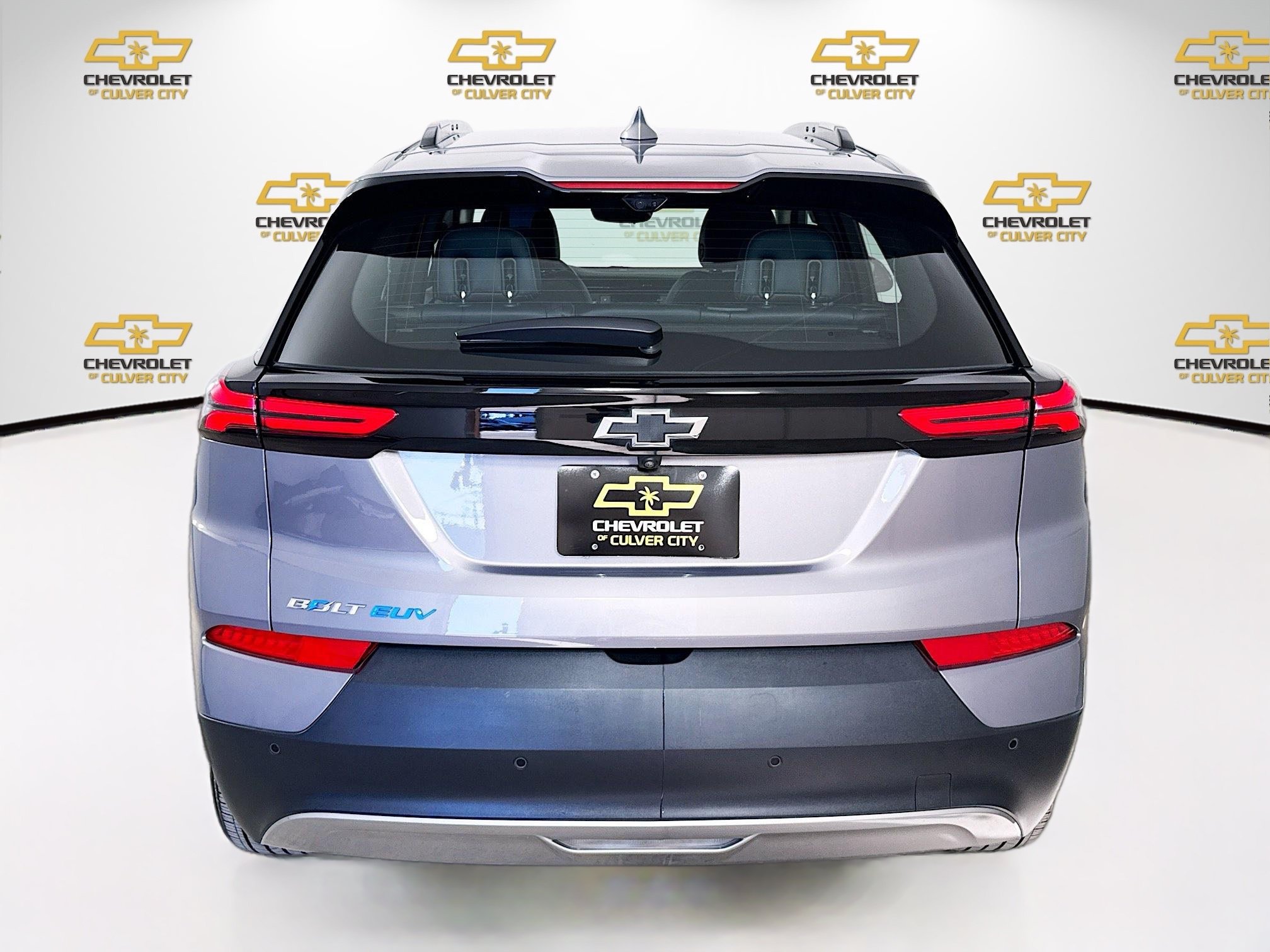 Used 2023 Chevrolet Bolt EUV Premier FWD image 7