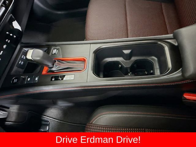 Used 2025 Nissan Kicks SR FWD image 18