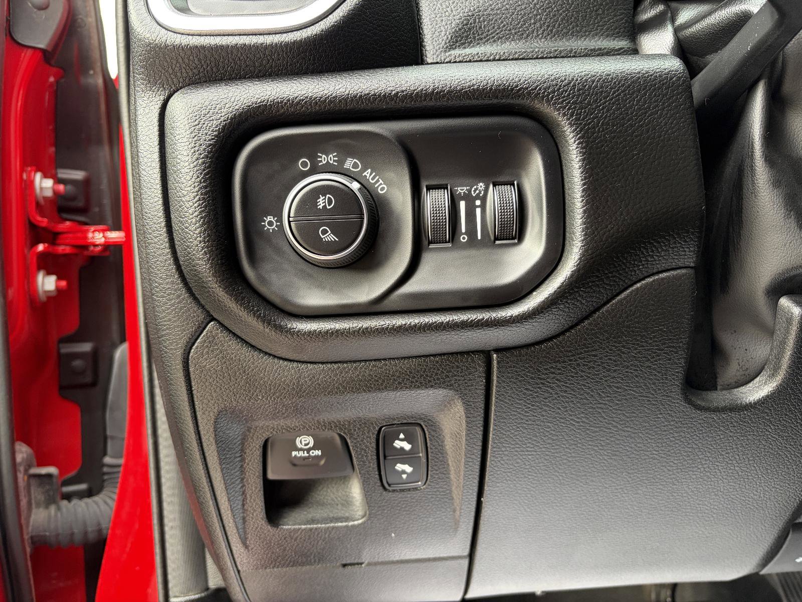 Used 2023 RAM 1500 Laramie image 11