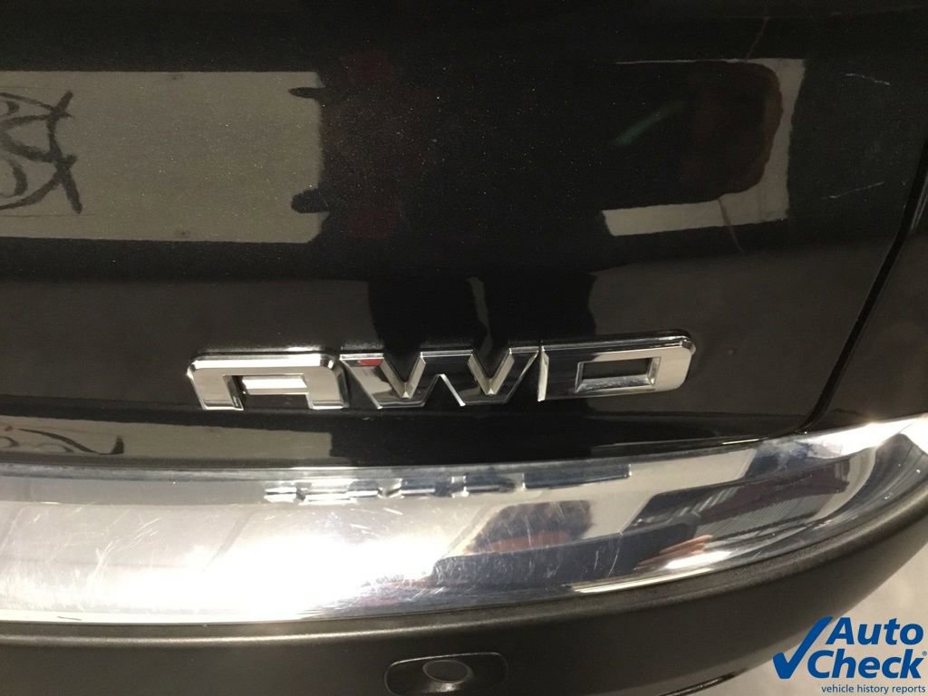 Used 2010 GMC Acadia SLT image 16