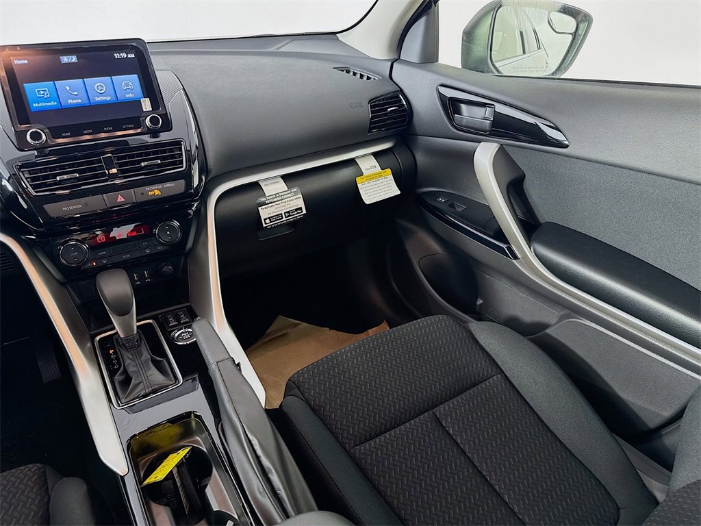 New 2025 Mitsubishi Eclipse Cross LE image 22