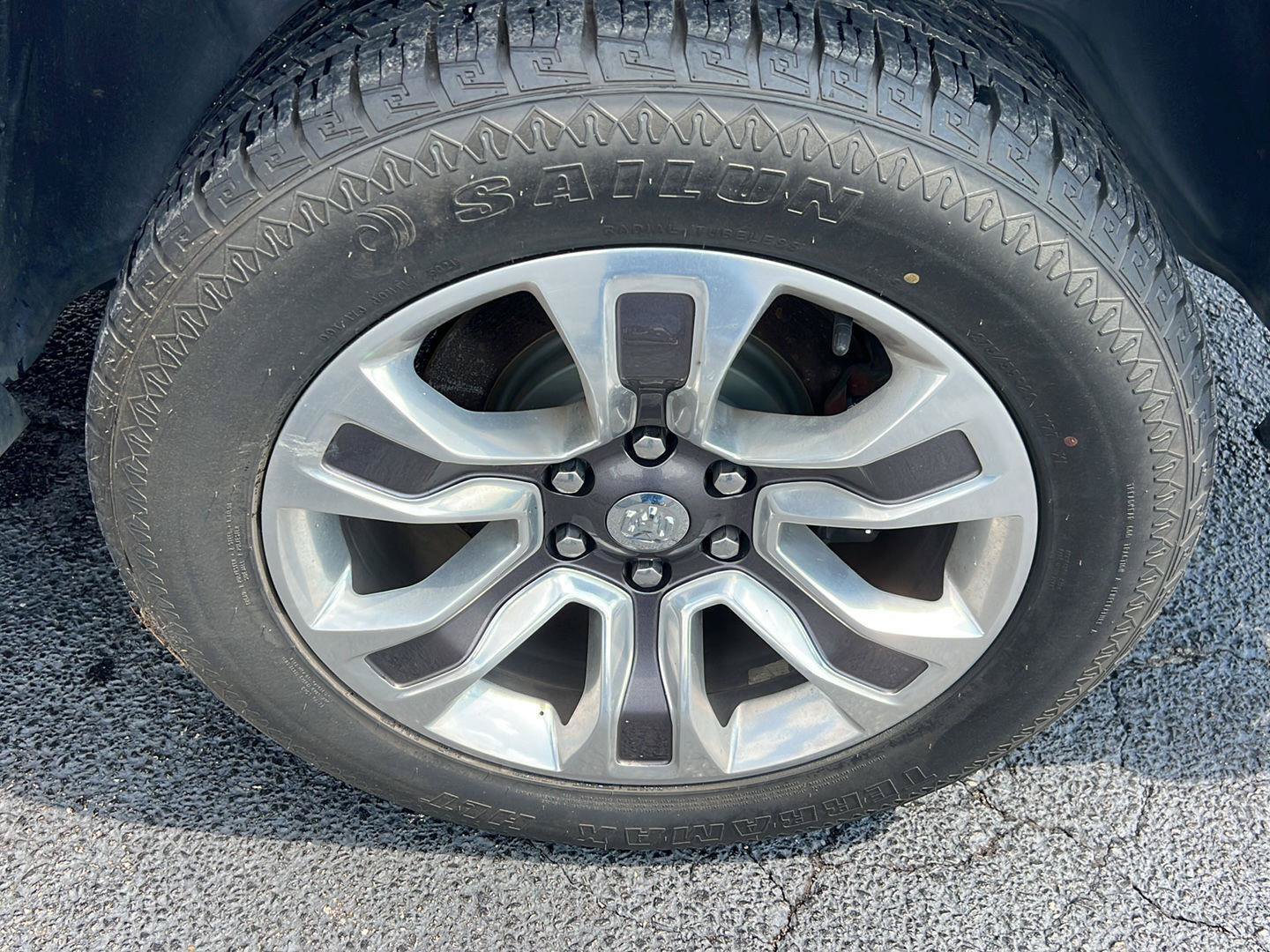 Used 2019 RAM 1500 Limited AWD/4WD image 39