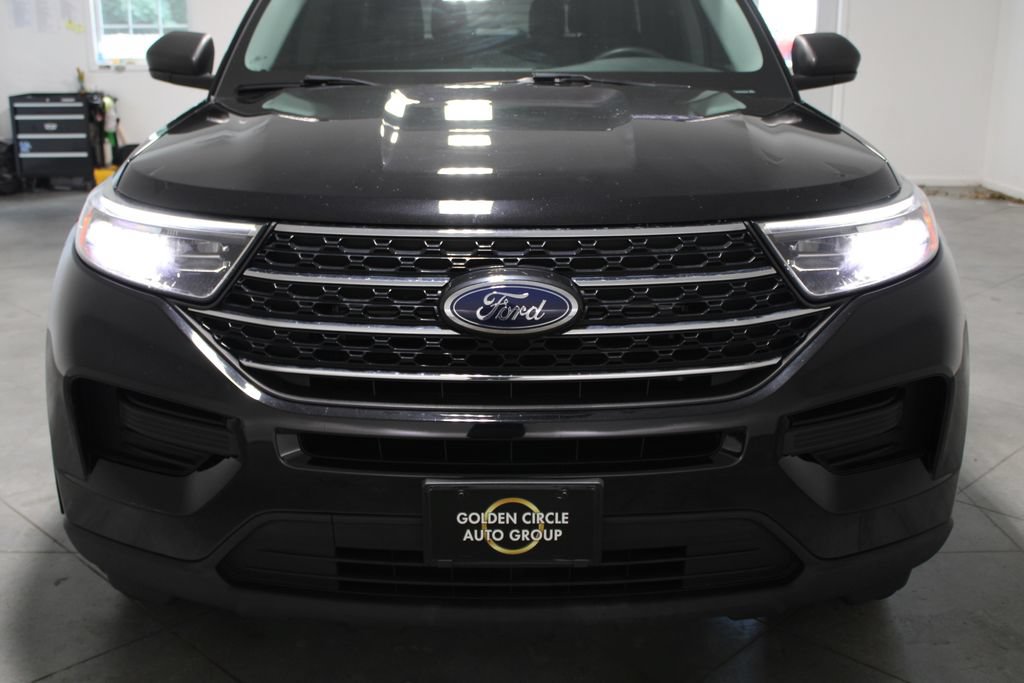 Used 2023 Ford Explorer XLT AWD/4WD image 53