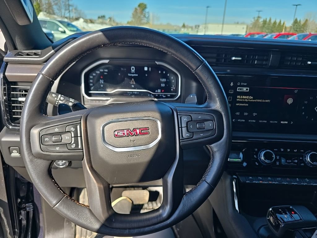 Used 2022 GMC Sierra 1500 AT4 w/ AT4 Premium Package image 10