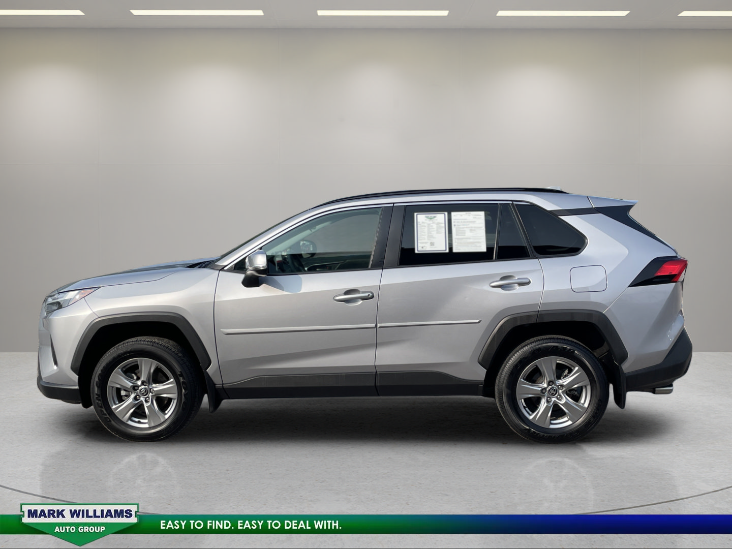 Used 2024 Toyota RAV4 XLE w/ Convenience Package AWD/4WD image 4