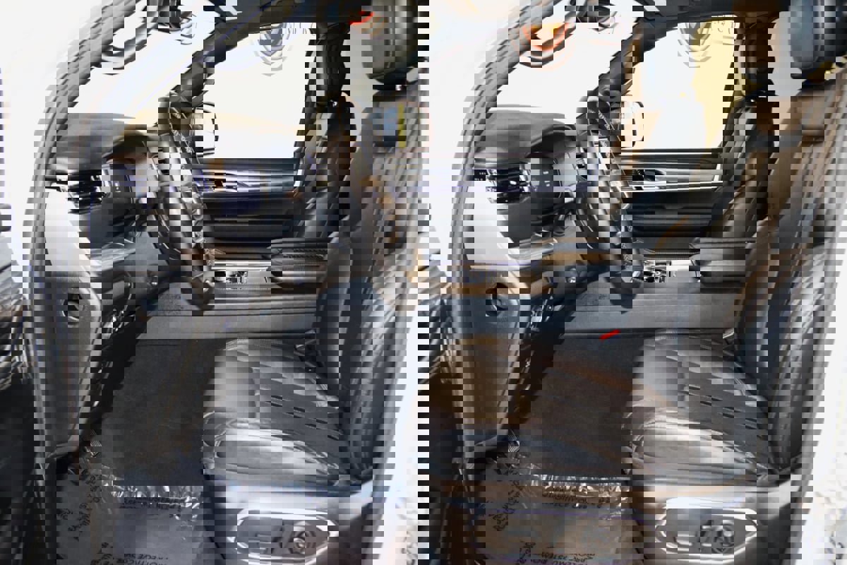 Used 2024 Jeep Wagoneer L Series II w/ Flexible Seating Group image 35