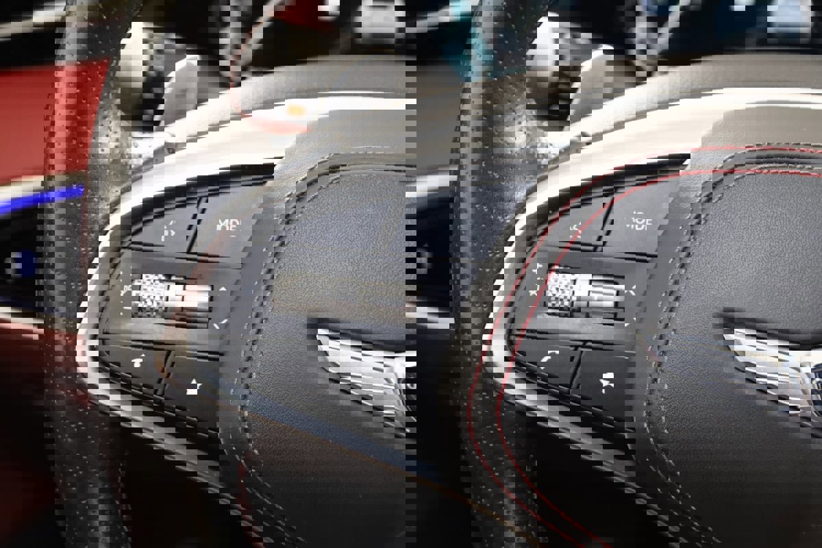 Used 2023 Genesis GV70 2.5T w/ Sport Prestige Package image 45