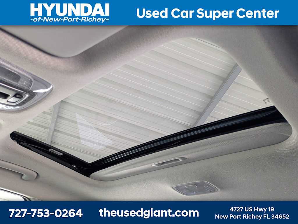 Certified 2023 Hyundai Elantra Limited w/ Cargo Package FWD image 21