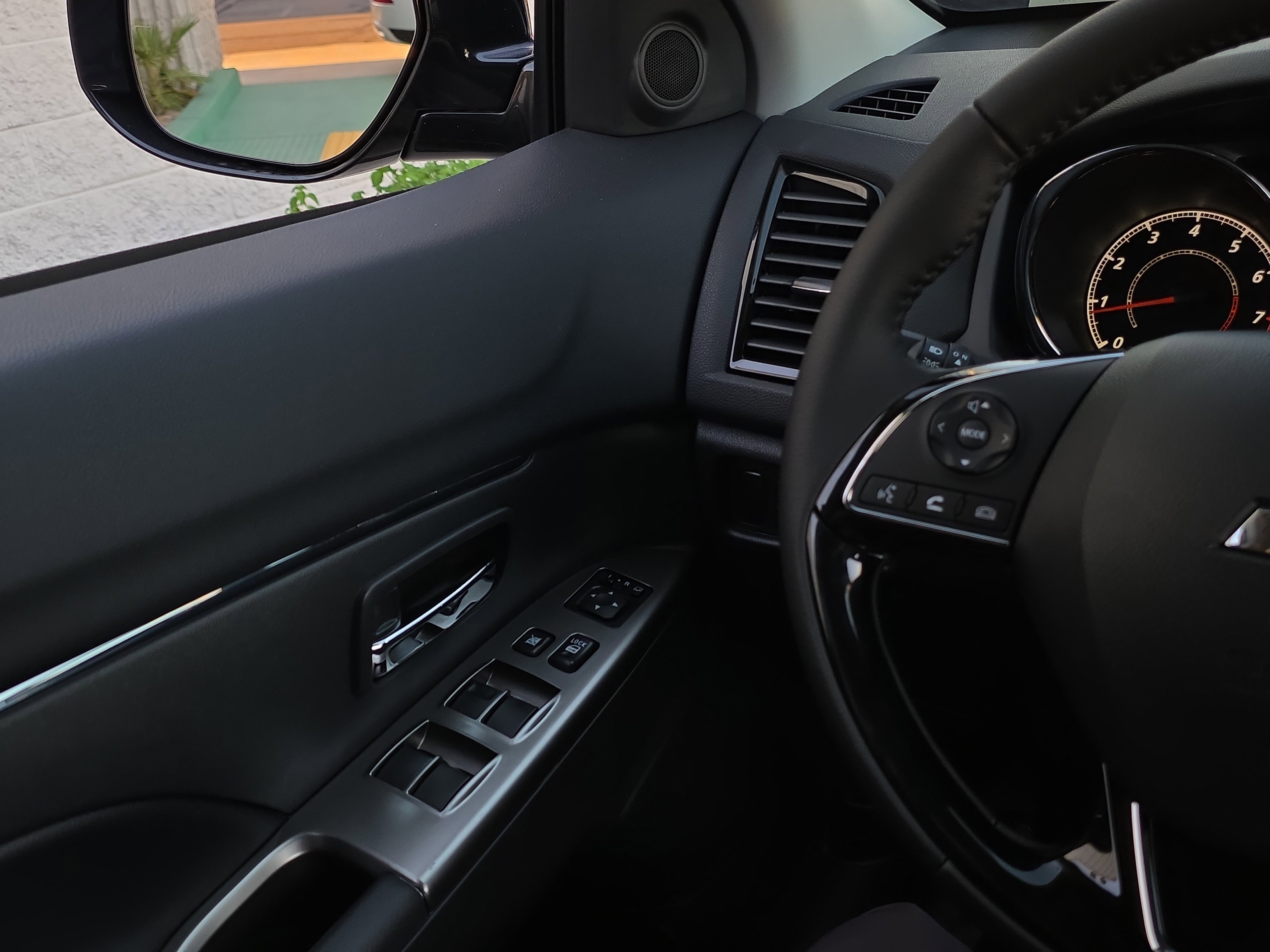 New 2025 Mitsubishi Outlander Sport SE image 21