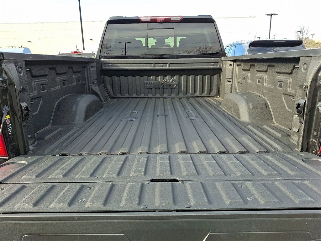 Used 2024 Chevrolet Silverado 3500 High Country w/ High Country Premium Package image 30