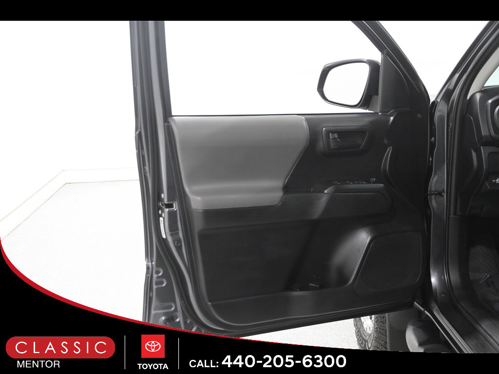 Certified 2021 Toyota Tacoma SR AWD/4WD image 4