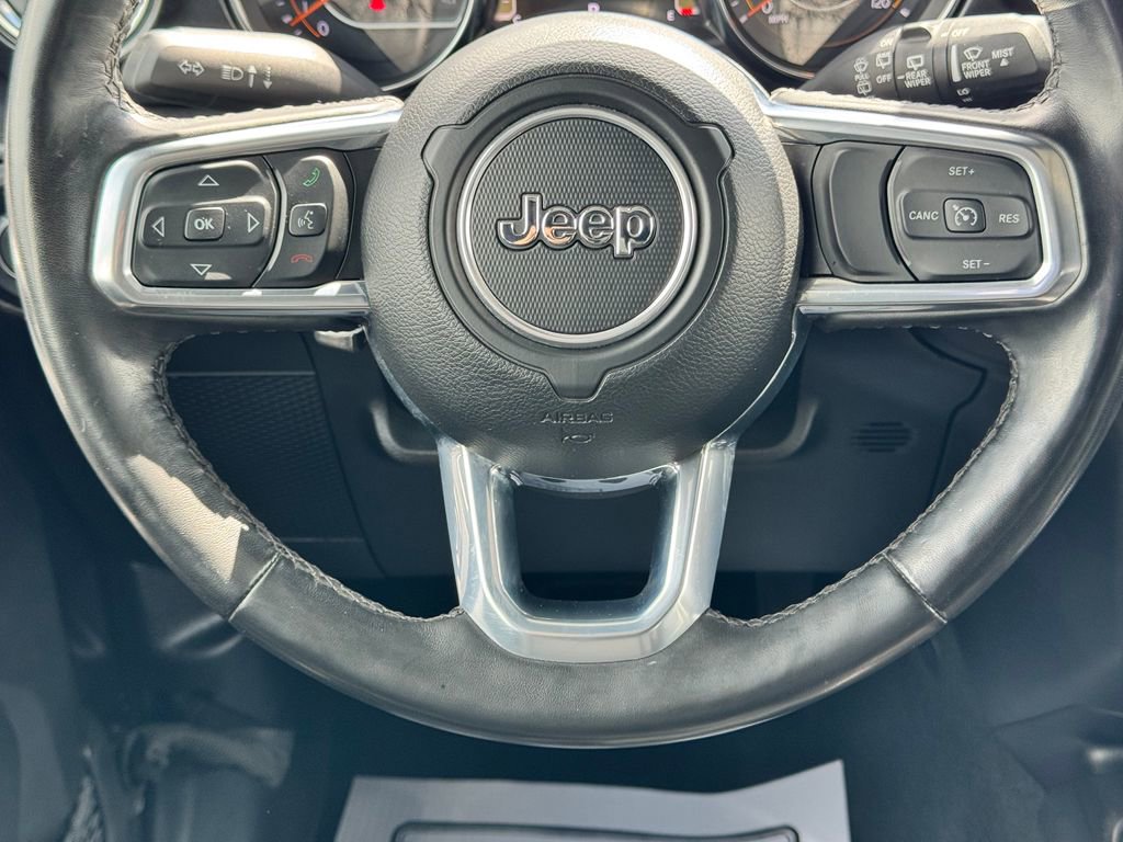 Used 2023 Jeep Wrangler Unlimited Sahara AWD/4WD image 20
