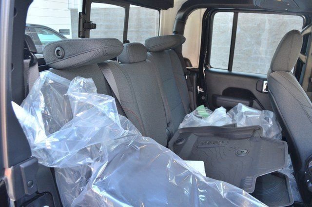 New 2026 Jeep Gladiator Rubicon AWD/4WD image 32