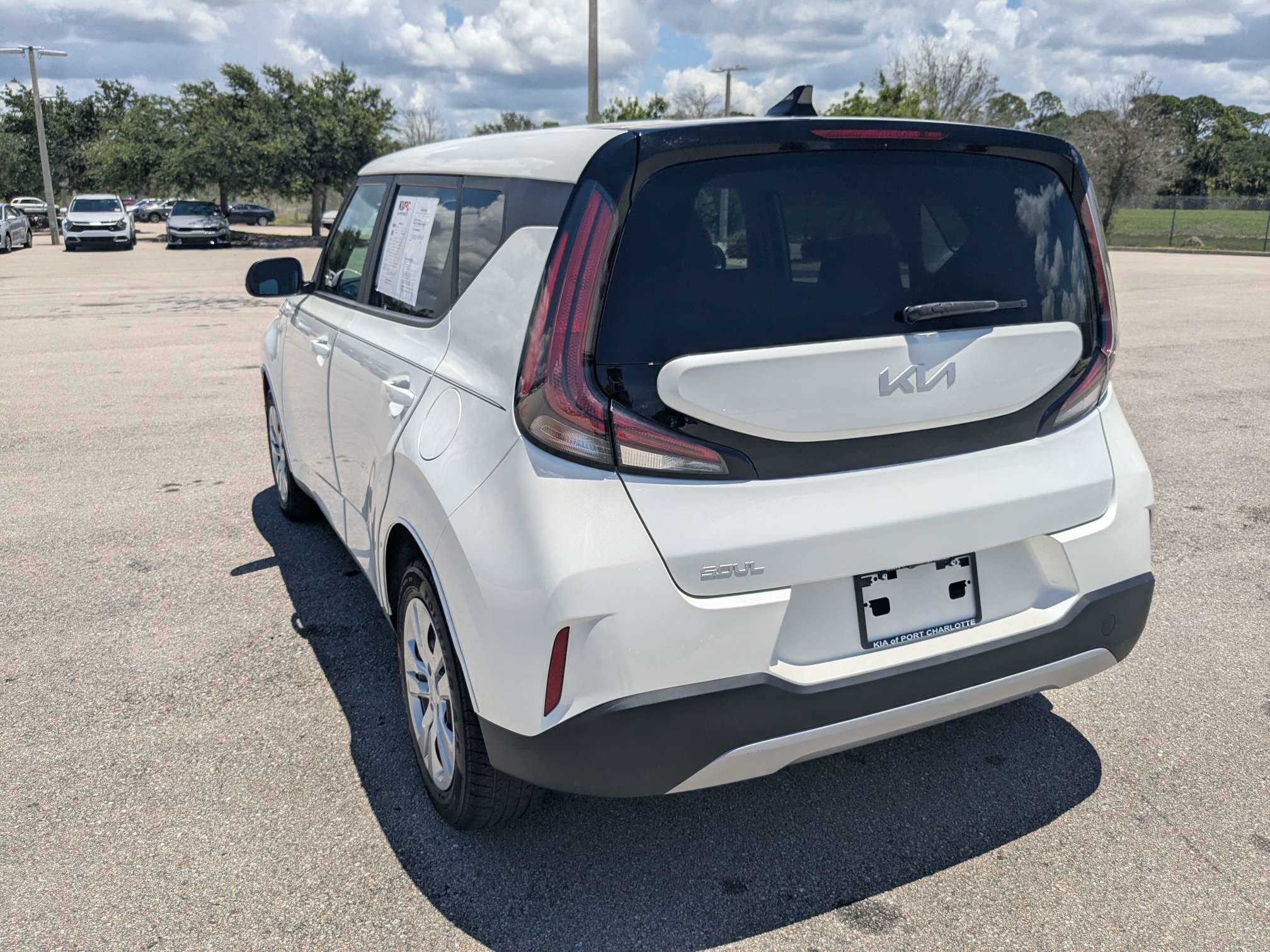 Certified 2023 Kia Soul LX FWD image 6