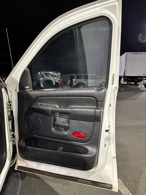 Used 2003 Dodge Ram 3500 Truck ST image 28