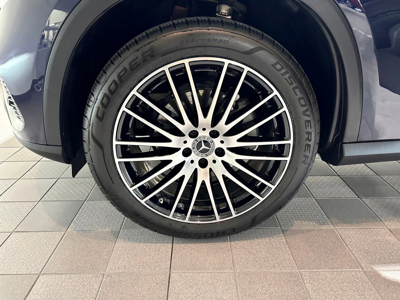Certified 2024 Mercedes-Benz GLC 300 4MATIC image 38