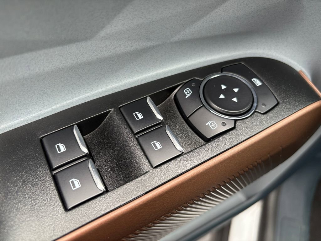 Used 2023 Ford Maverick Lariat w/ Lariat Luxury Package image 13