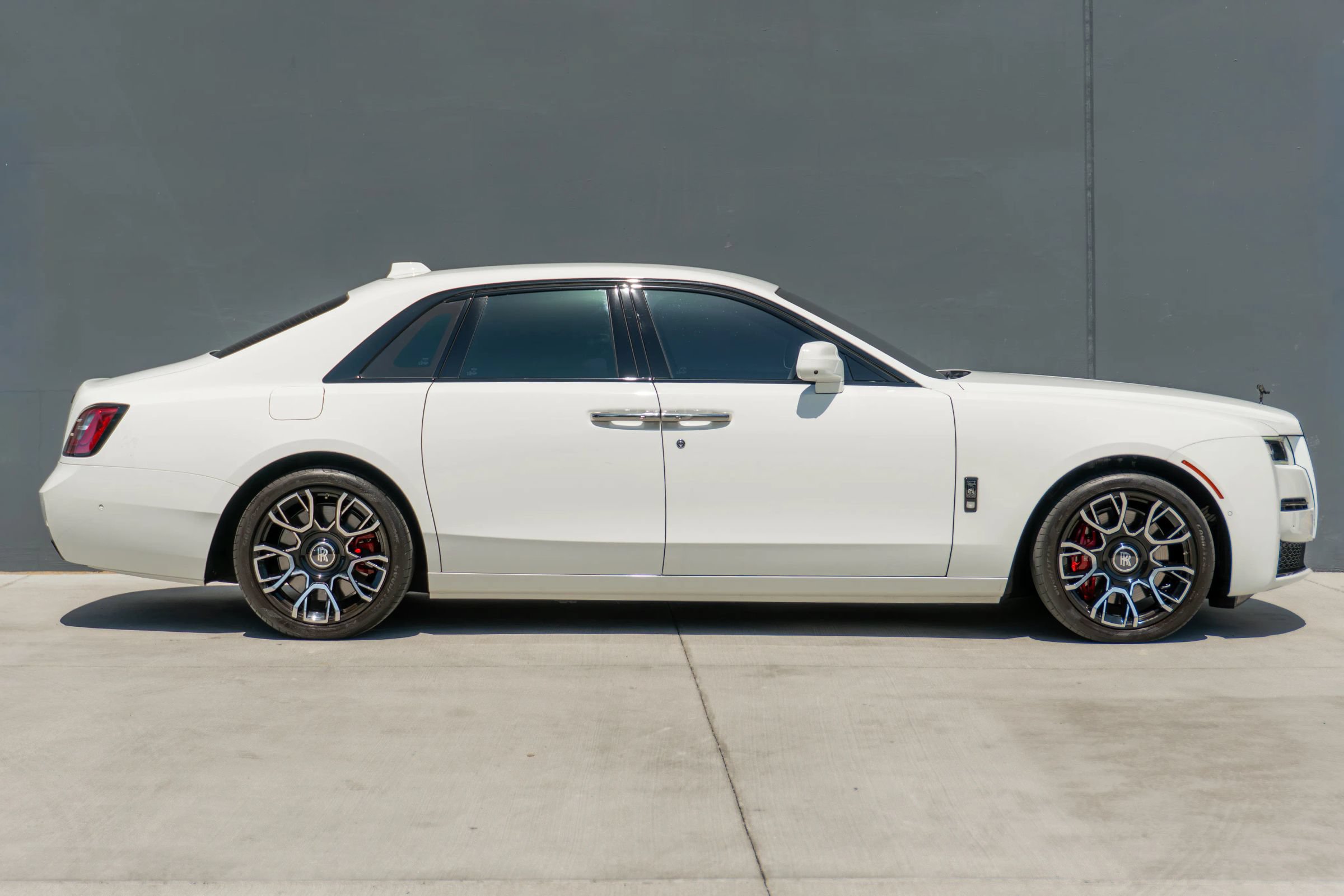 Used 2023 Rolls-Royce Ghost Black Badge w/ Black Badge Ghost Package AWD/4WD image 6