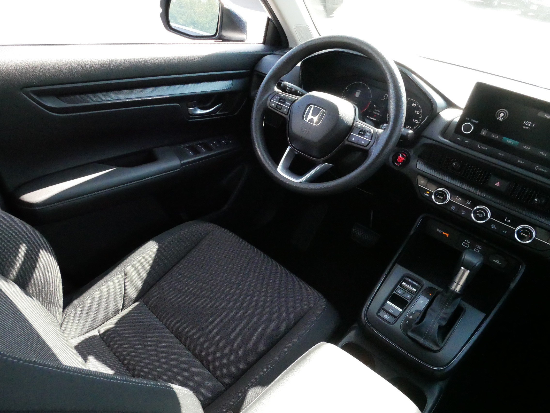 Used 2024 Honda CR-V EX image 9