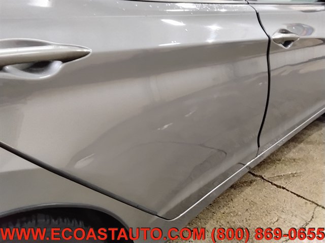 Used 2013 Hyundai Elantra GLS w/ Preferred Pkg FWD image 17