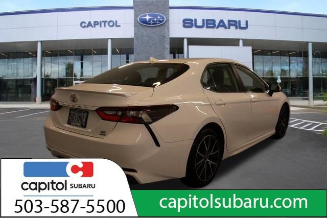 Used 2021 Toyota Camry SE w/ Cold Weather Package image 5