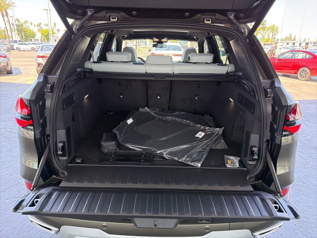 New 2026 BMW X5 sDrive40i w/ Premium Package RWD image 23