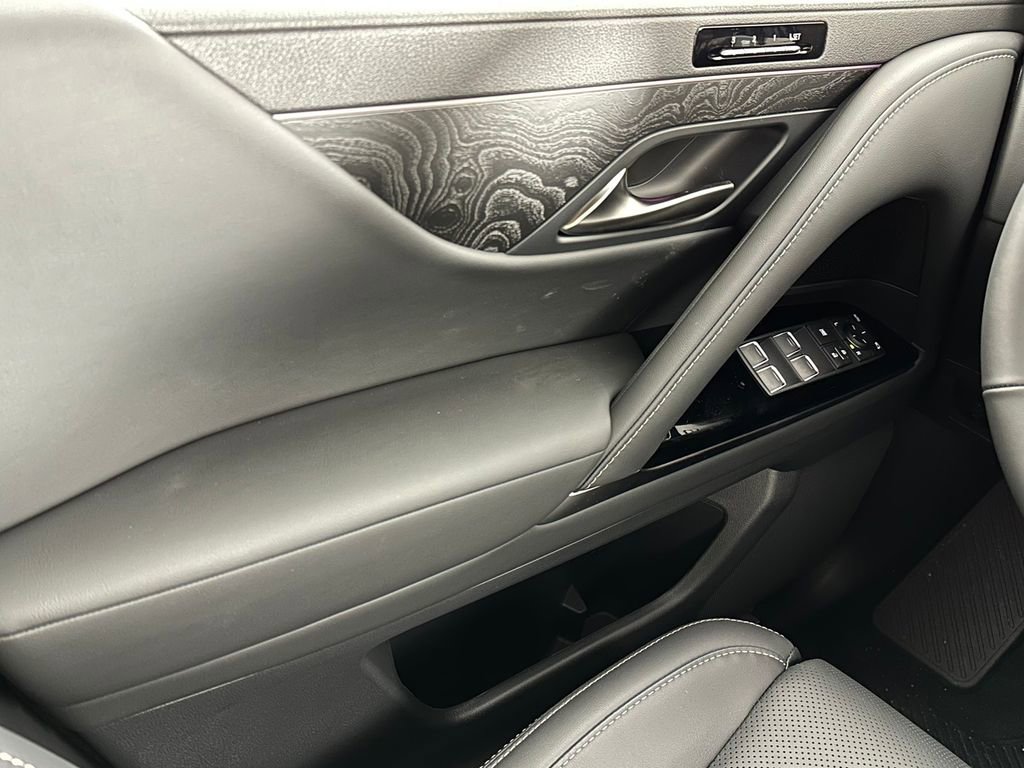 New 2026 Lexus LX 600 4WD w/ Interior Upgrade Package image 34