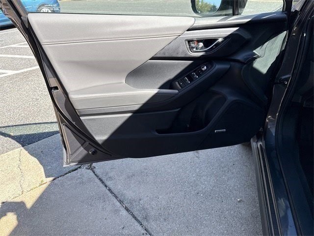 New 2025 Subaru Crosstrek 2.5i Limited w/ Crosstrek Mirror Package image 7