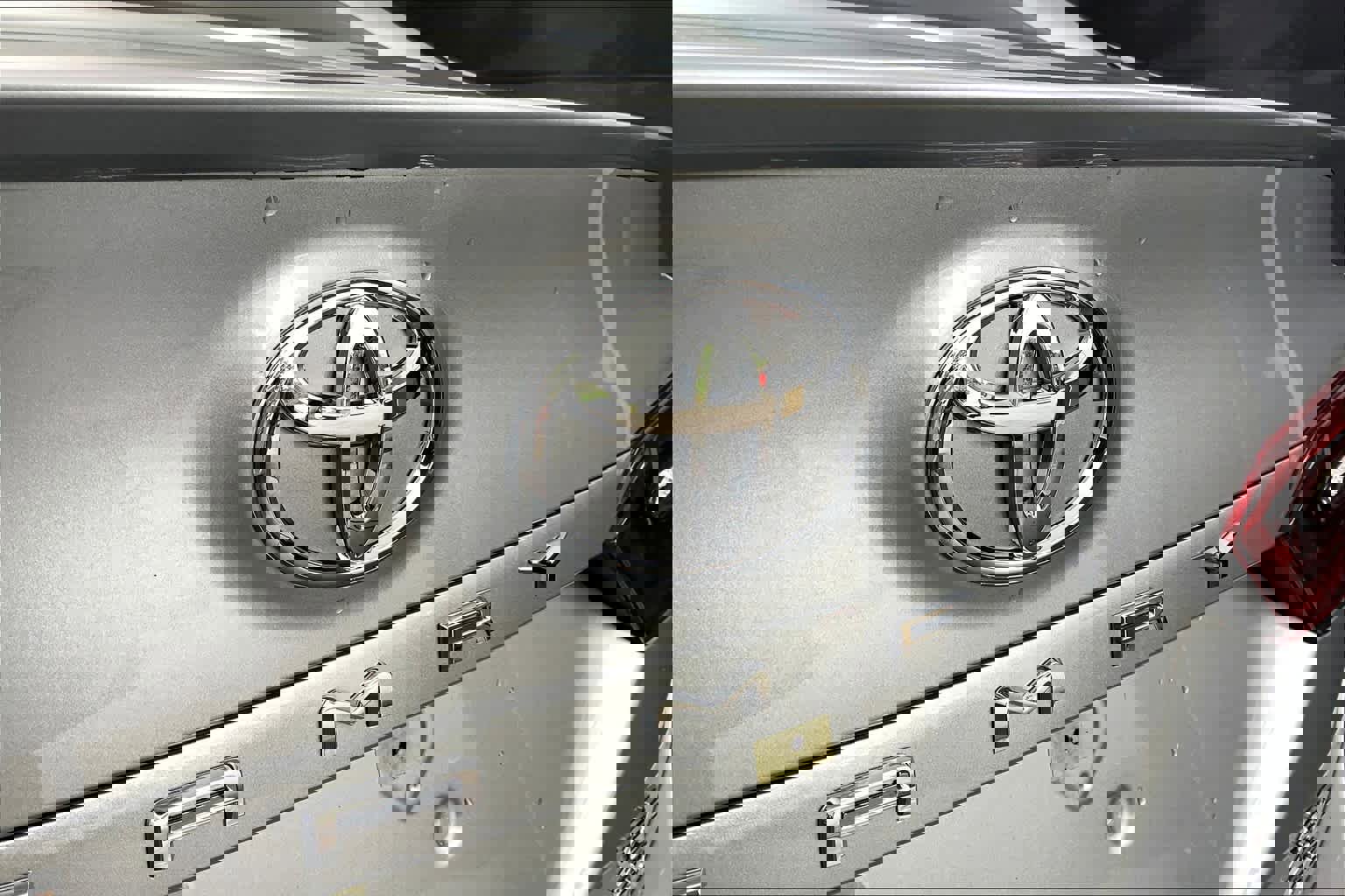 Used 2023 Toyota Camry XSE w/ Cold Weather Package image 33