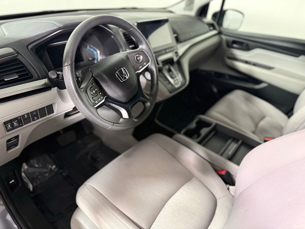 Used 2018 Honda Odyssey EX image 16