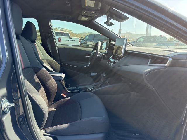 Used 2025 Toyota Corolla SE w/ SE Premium Package image 18