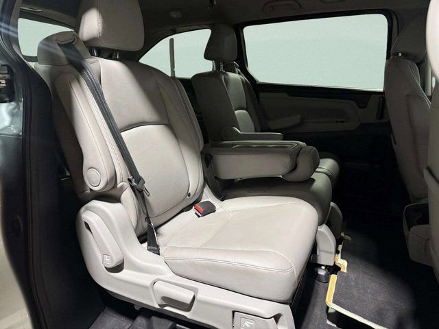 Used 2023 Honda Odyssey EX-L image 28