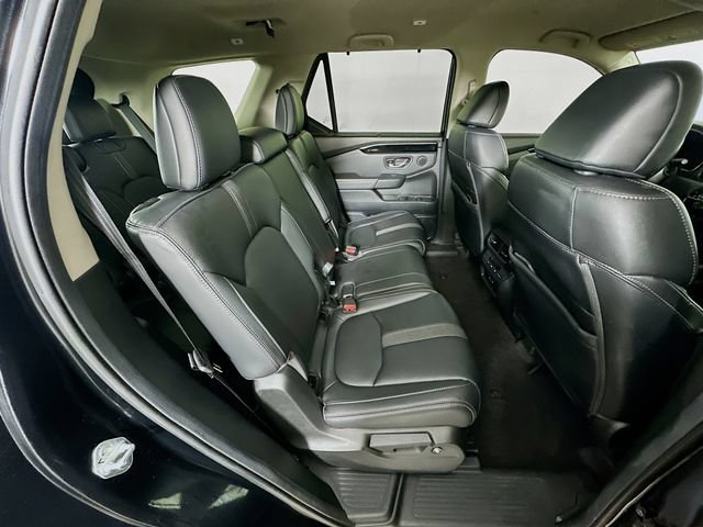 Used 2025 Honda Pilot EX-L image 8