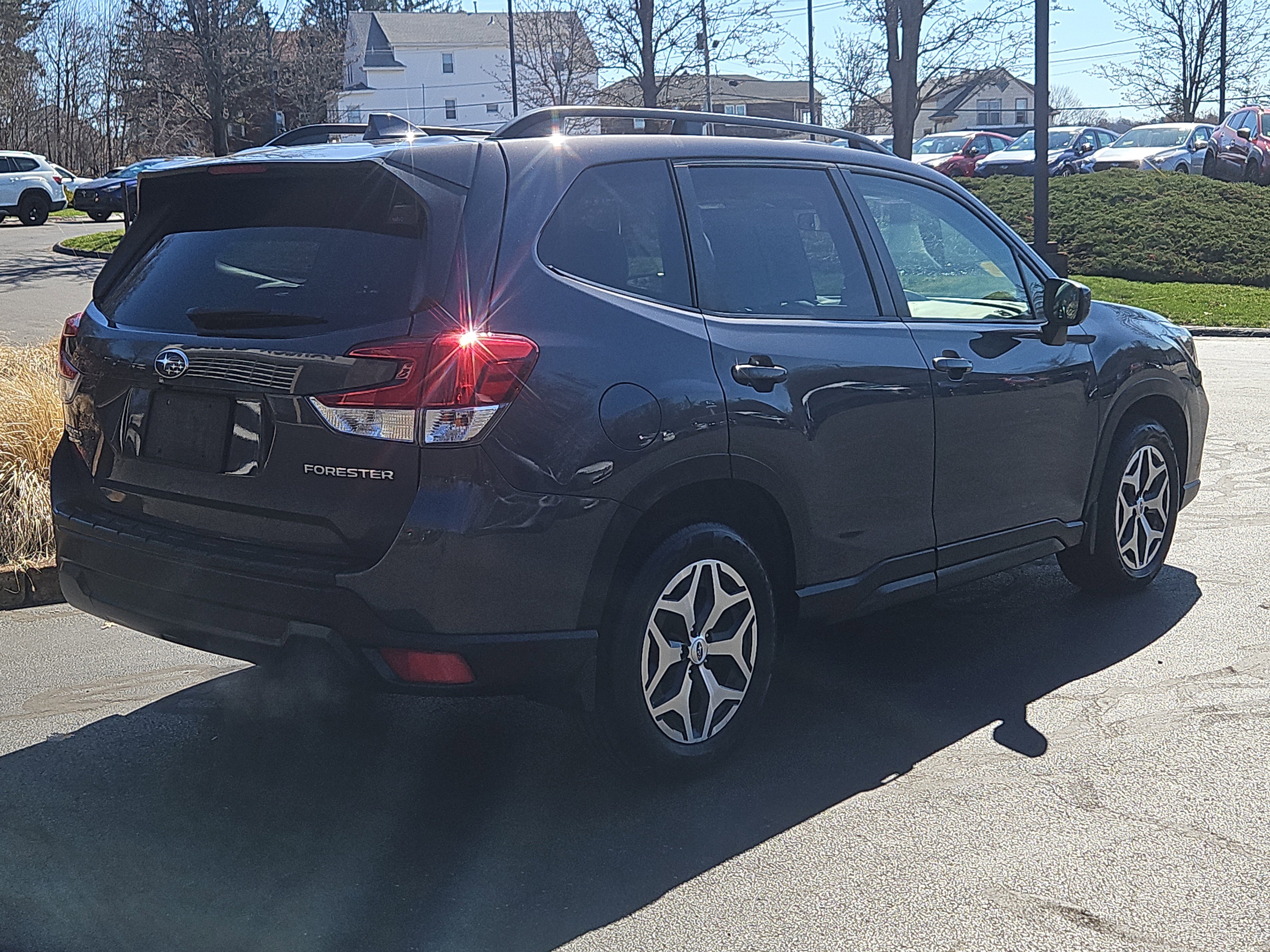 Used 2020 Subaru Forester Premium image 2