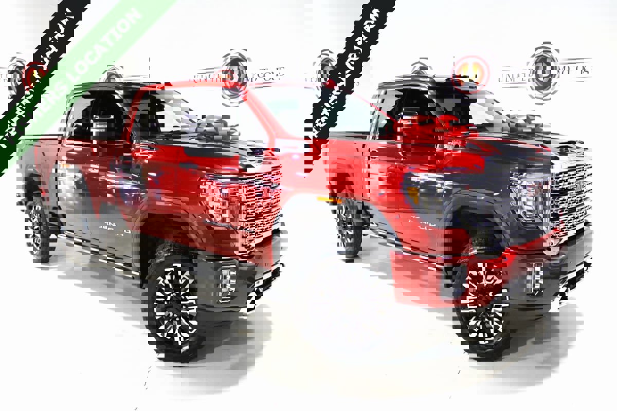 Used 2022 GMC Sierra 3500 Denali w/ Denali Ultimate Package image 1