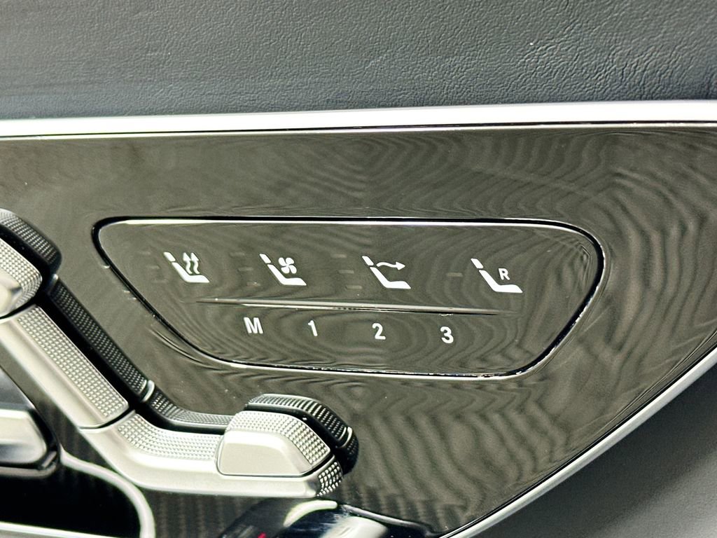 Certified 2022 Mercedes-Benz SL 63 AMG 4MATIC image 17