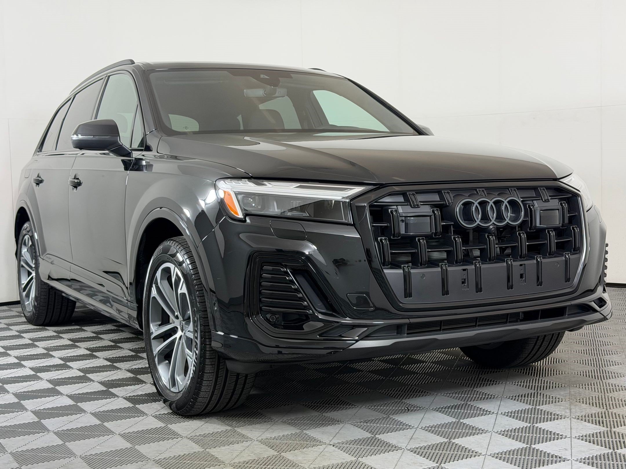 Used 2026 Audi Q7 2.0T Premium AWD/4WD image 7
