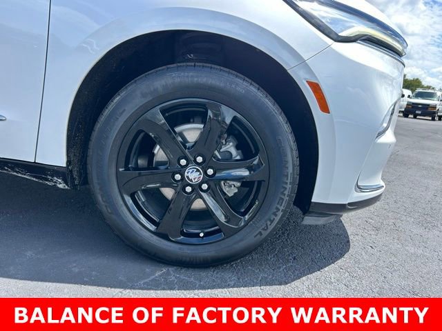 Used 2023 Buick Enclave Essence w/ Sport Touring Edition FWD image 8