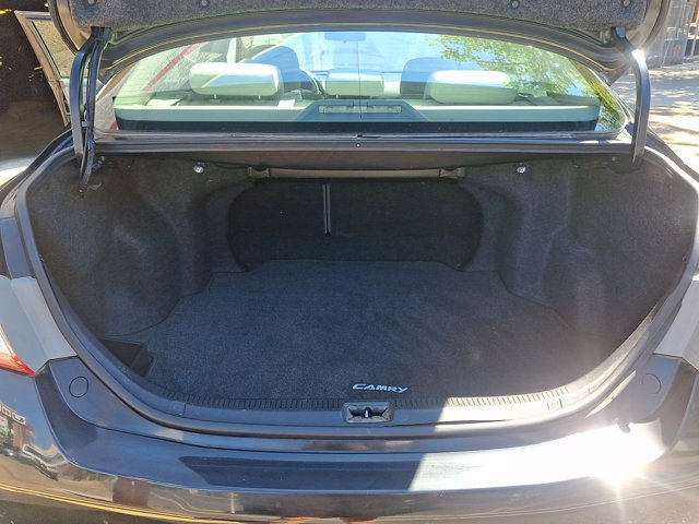 Used 2010 Toyota Camry FWD image 28