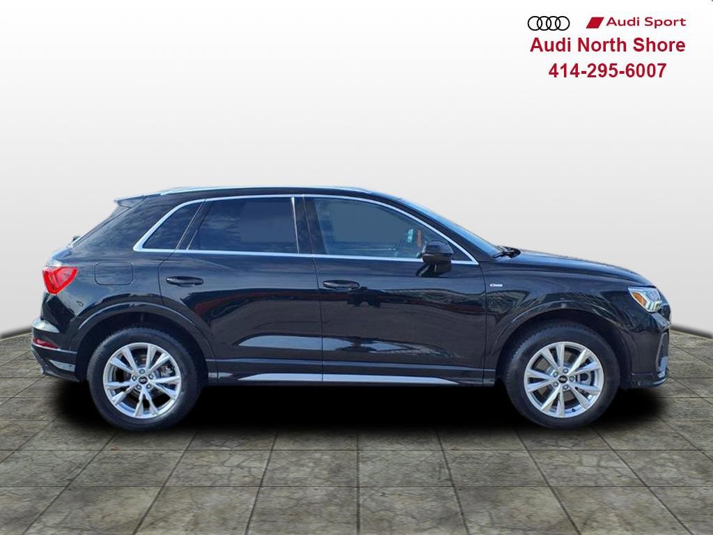 Used 2024 Audi Q3 2.0T Premium Plus w/ Premium Plus Package image 3