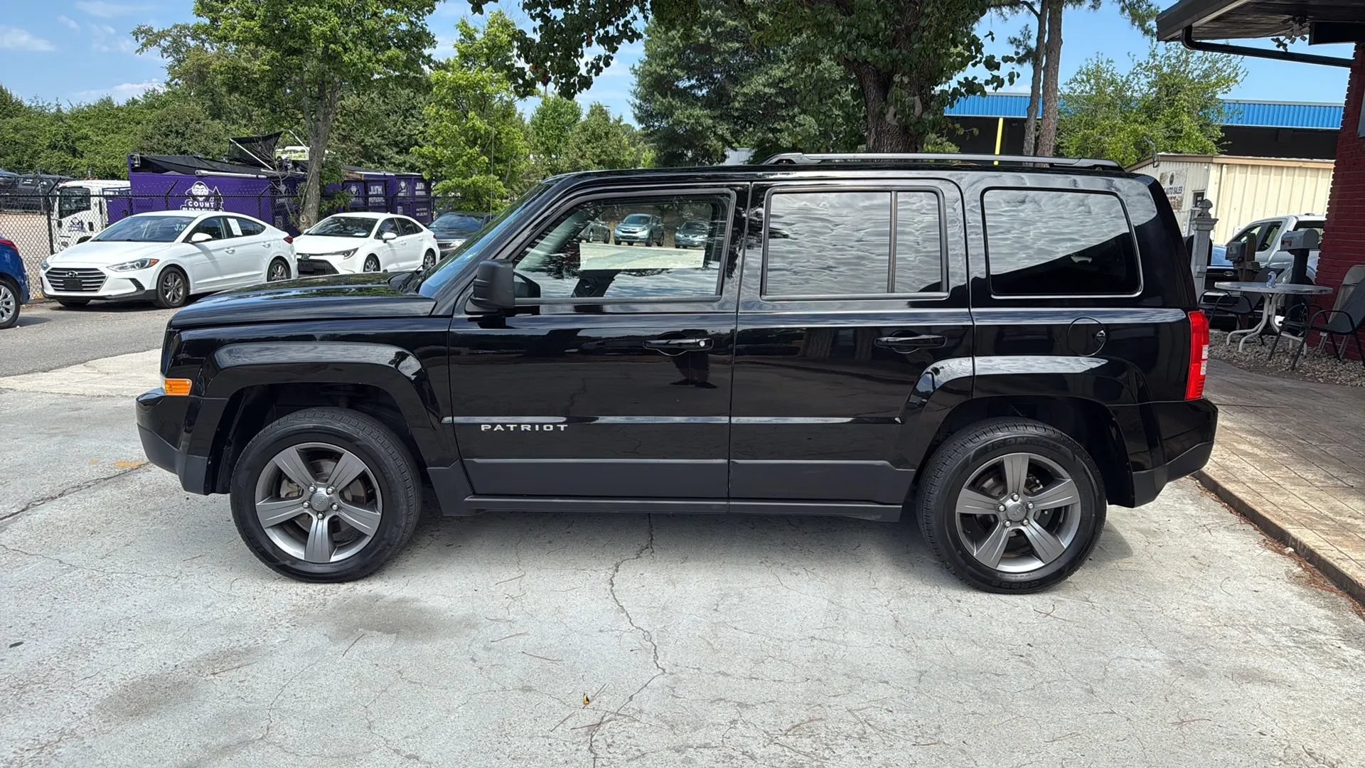 Used 2015 Jeep Patriot High Altitude AWD/4WD image 8