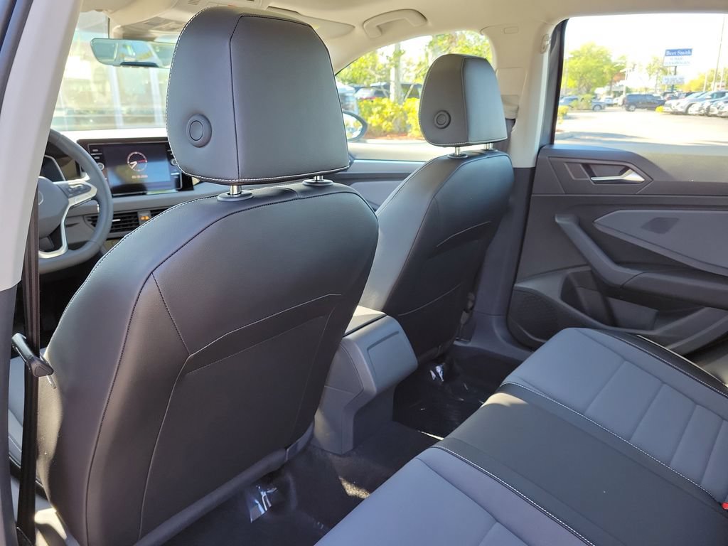 New 2026 Volkswagen Jetta SE FWD image 8