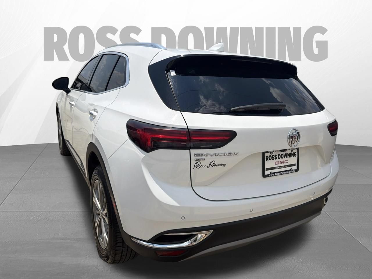 Used 2023 Buick Envision Preferred AWD/4WD image 6