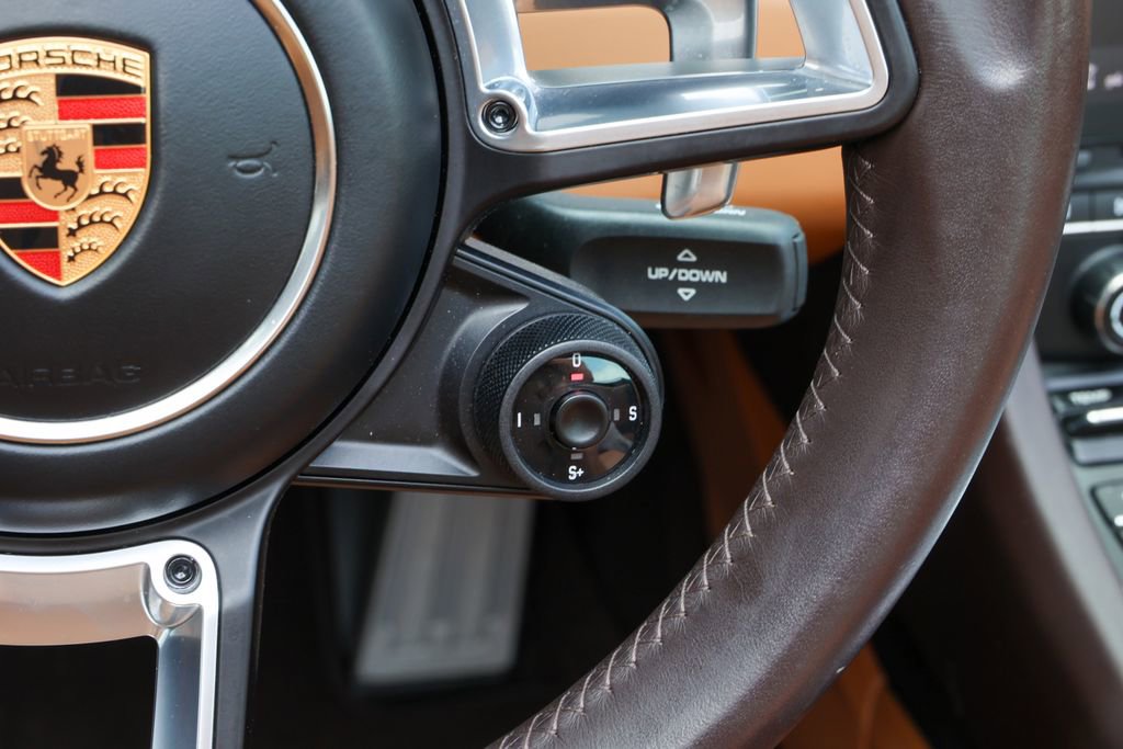 Certified 2017 Porsche 911 Targa 4S AWD/4WD image 38