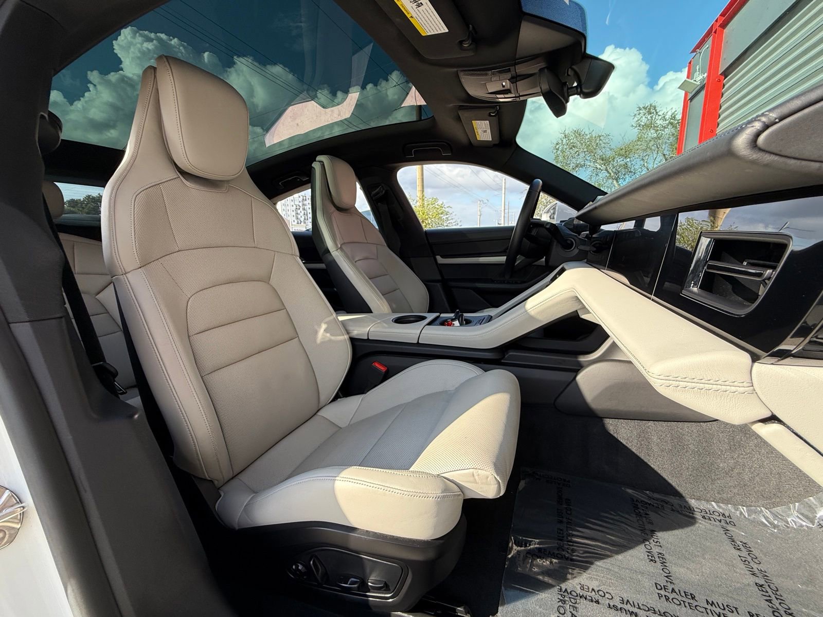 Used 2020 Porsche Taycan 4S w/ Premium Package image 14