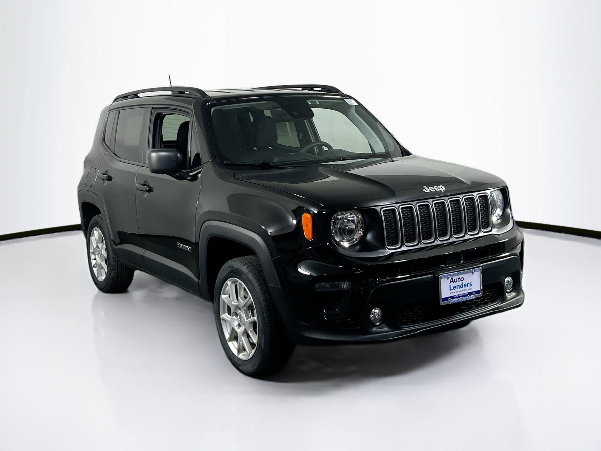 Used 2022 Jeep Renegade Latitude AWD/4WD image 3